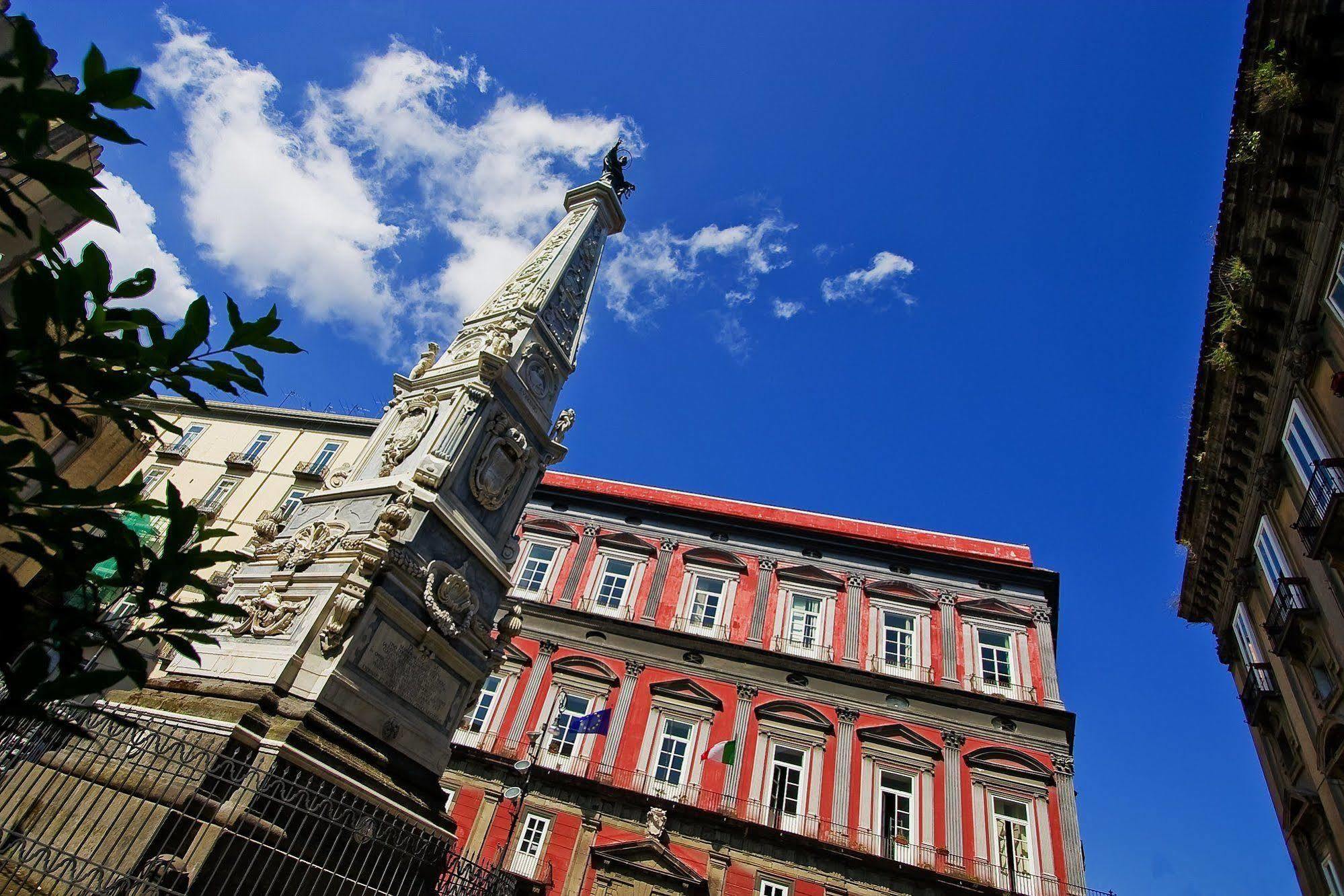 Palazzo Riario Sforza Otel Napoli Dış mekan fotoğraf
