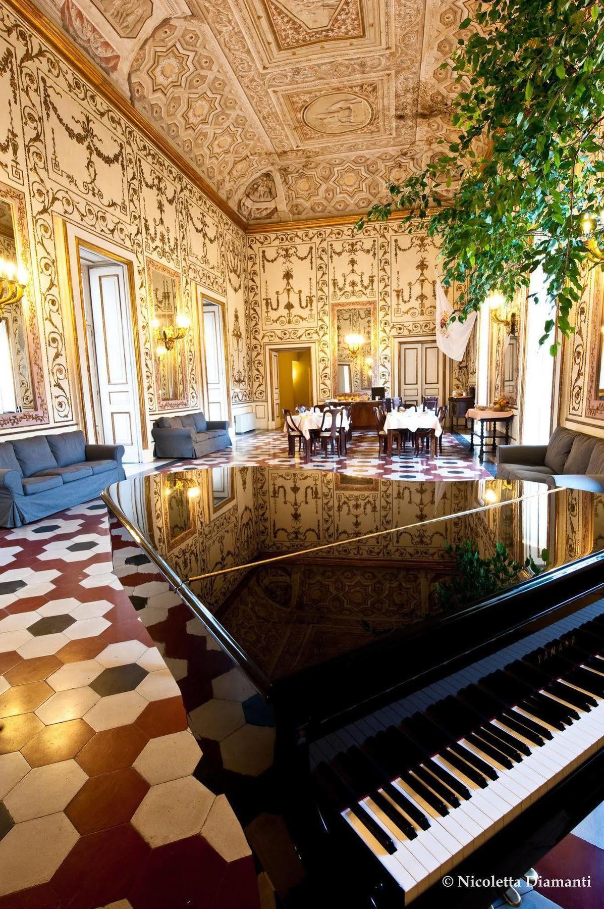 Palazzo Riario Sforza Otel Napoli Dış mekan fotoğraf